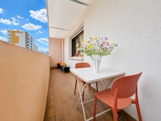 Balcon fleuri de L'Instant Aixois