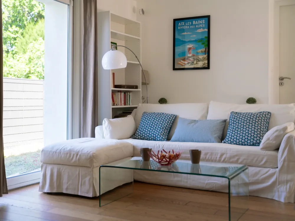 Séjour lumineux de la Villa Sonatine